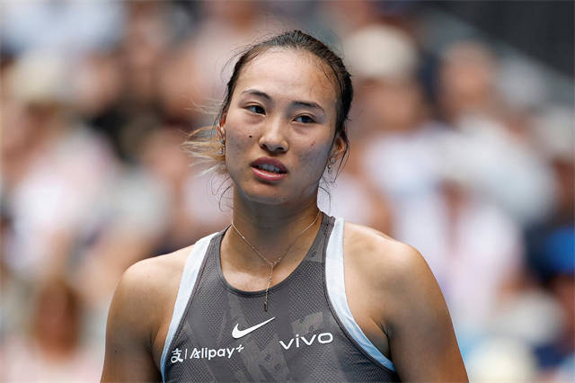 九游会·j9官方网站郑钦文输球输人？赛后埋怨没礼貌，被批代言多飘了，讲出自己问题